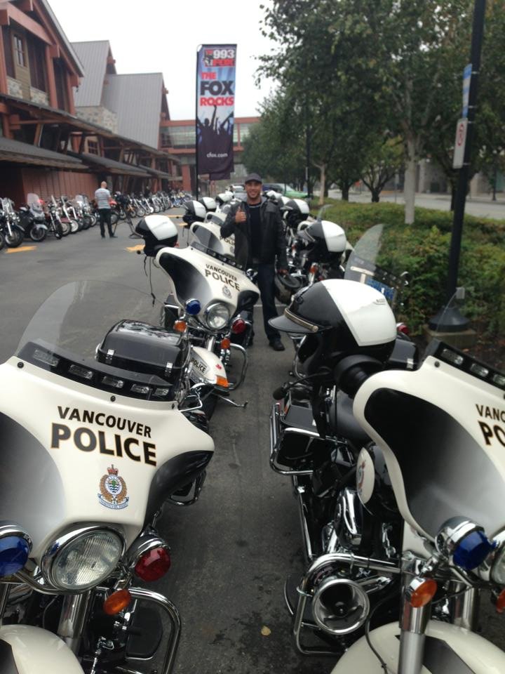 Daniel instructing riders